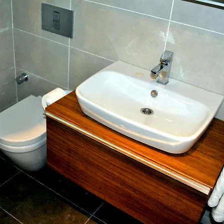 Apartmanhotel Eastncool 3*