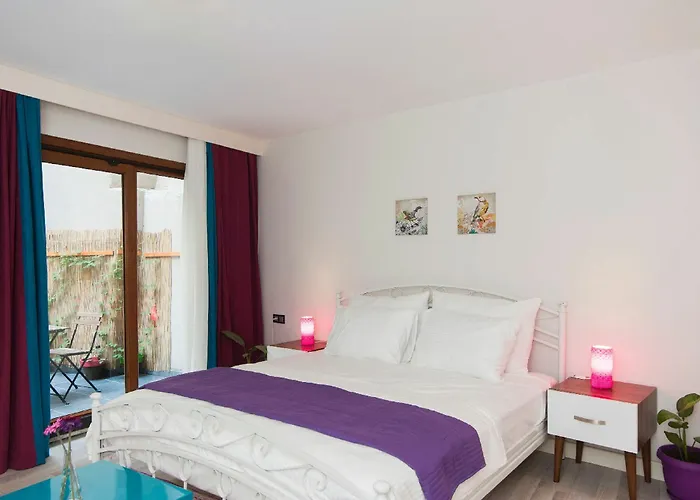 מלון דירות Eastncool 3*