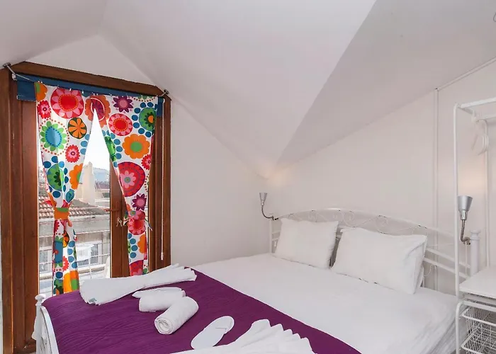 מלון דירות Eastncool 3*