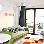 Eastncool Apartahotel