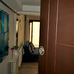 Eastncool Apartahotel